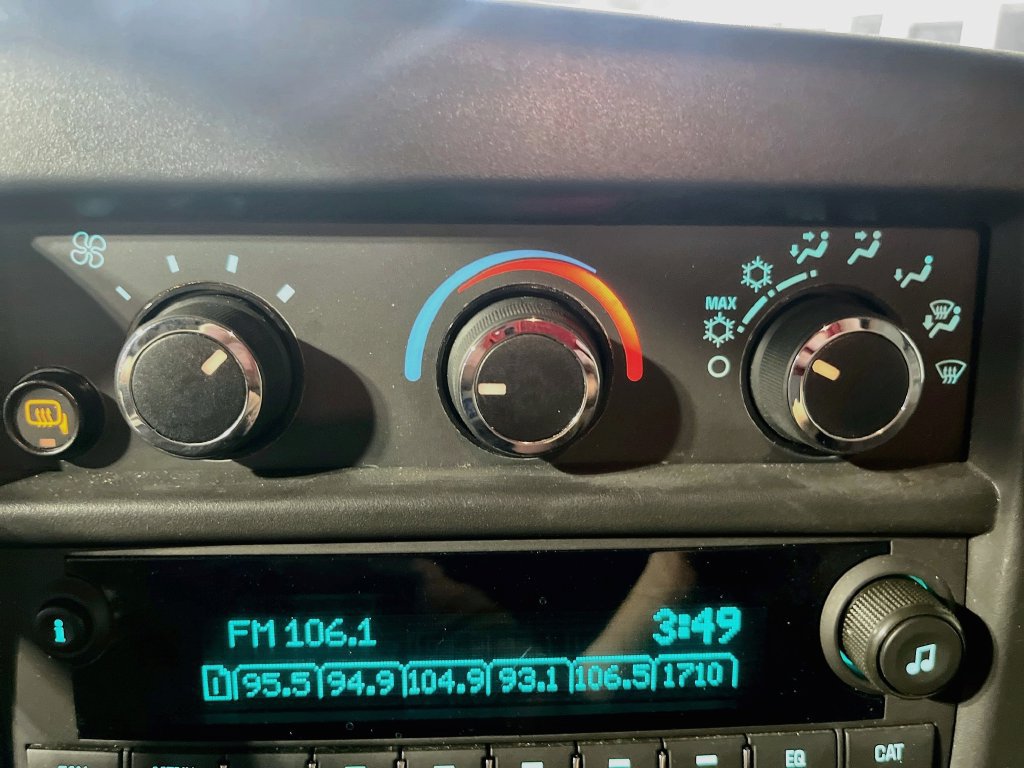 Used 2025 Chevrolet Express 2500 w/ Communications Package RWD image 15
