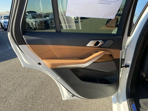 New 2026 BMW X5 xDrive50e image 6