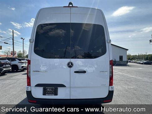 Used 2024 Mercedes-Benz Sprinter 2500 image 6