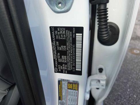 Used 2025 Hyundai Santa Cruz SEL image 34