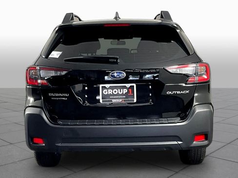 Used 2025 Subaru Outback image 4