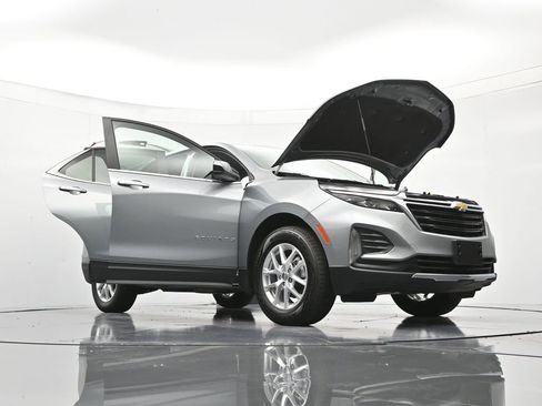 Used 2024 Chevrolet Equinox LT AWD/4WD image 48