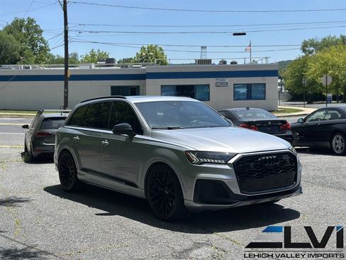 Used 2020 Audi SQ7 Premium Plus w/ Driver Assistance Package AWD/4WD image 4