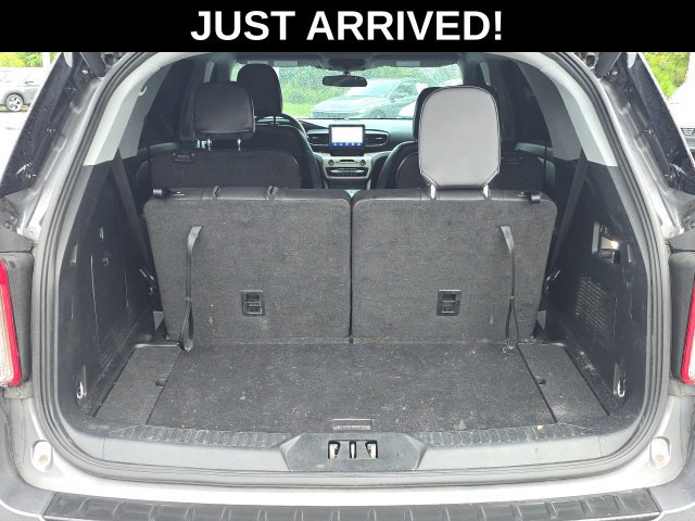 Used 2023 Ford Explorer XLT w/ Equipment Group 202A RWD image 7