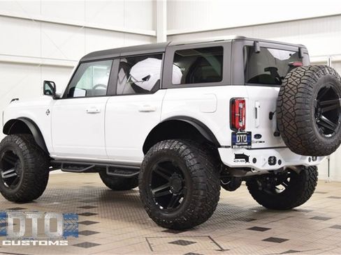 Used 2025 Ford Bronco Outer Banks image 5