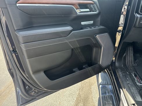 Used 2023 GMC Sierra 1500 Denali w/ Technology Package AWD/4WD image 15
