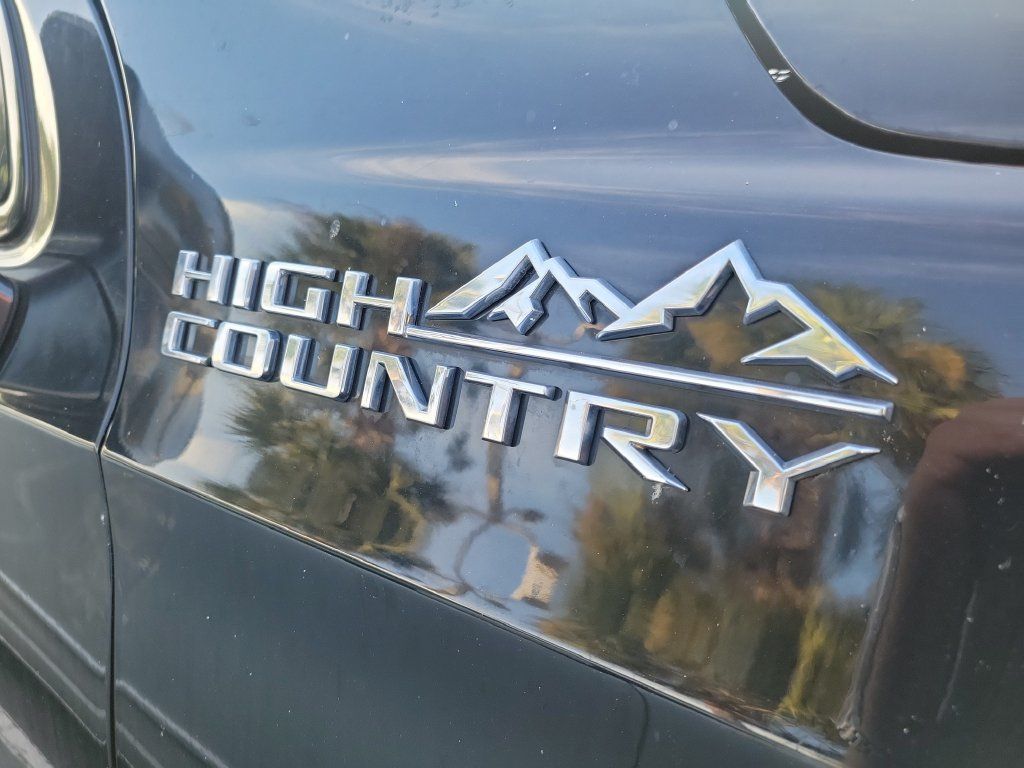 Used 2021 Chevrolet Tahoe High Country w/ Premium Package RWD image 12