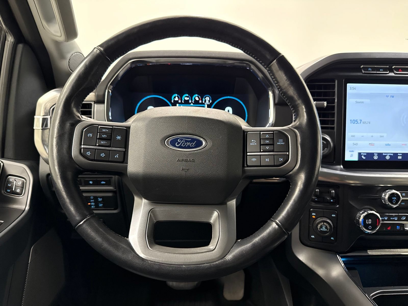 Used 2021 Ford F150 Lariat AWD/4WD image 26