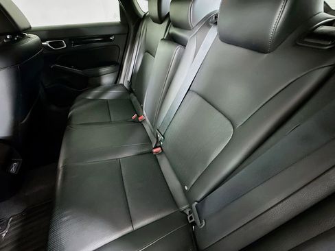 Used 2024 Honda Civic Sport Touring image 4