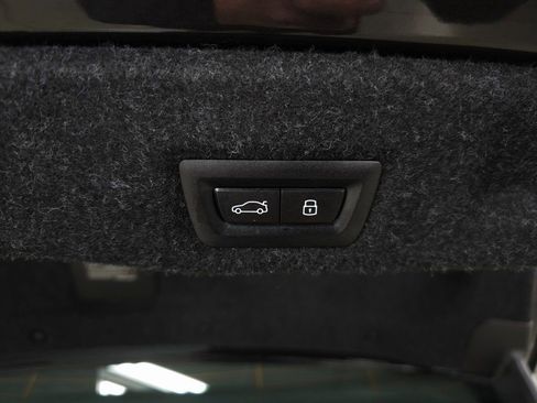 Certified 2025 BMW 530i xDrive image 10