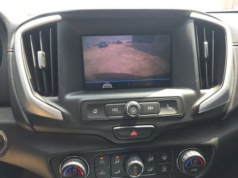 Used 2021 GMC Terrain SLE w/ Driver Convenience Package FWD image 19