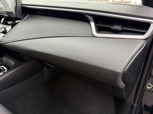 Certified 2024 Toyota Corolla SE image 17