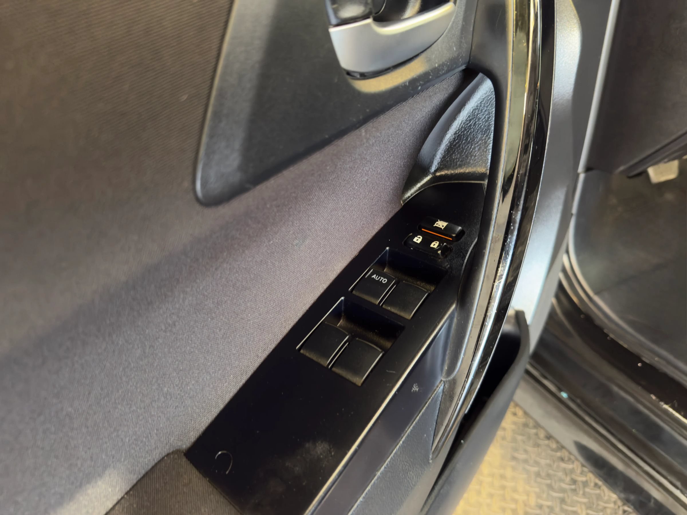 Used 2017 Toyota Corolla iM w/ All-Weather Mat Package FWD image 9