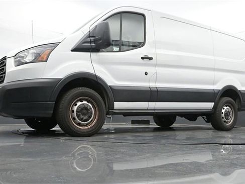 Used 2019 Ford Transit 250 130 Low Roof image 12