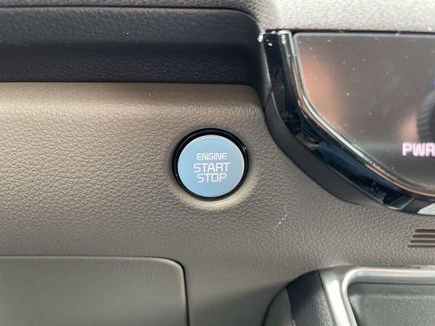 New 2026 Kia Carnival EX image 24