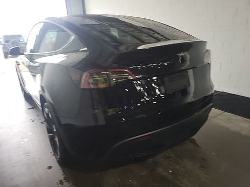 Used 2023 Tesla Model Y Long Range AWD/4WD image 4