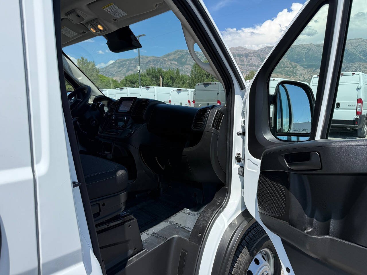Used 2023 RAM ProMaster 3500 FWD image 17