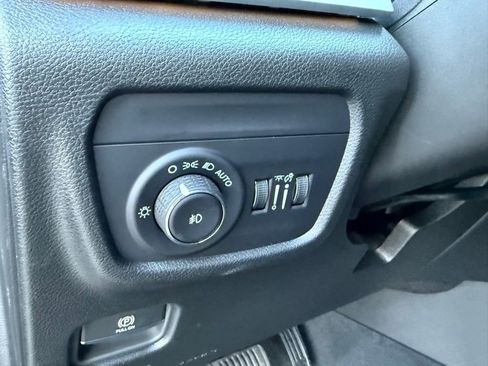 New 2025 Jeep Grand Cherokee Limited w/ Black Appearance Package image 15