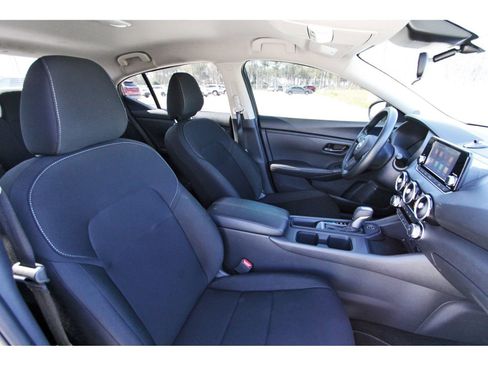 Used 2025 Nissan Sentra S image 27