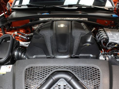 Used 2023 Porsche Macan GTS w/ Premium Package Plus image 25