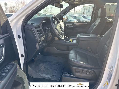 Used 2023 Chevrolet Suburban RST w/ Luxury Package AWD/4WD image 17