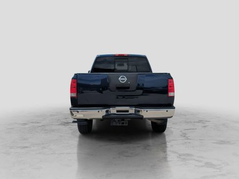 Used 2011 Nissan Titan SV w/ SV Value Truck Pkg AWD/4WD image 7