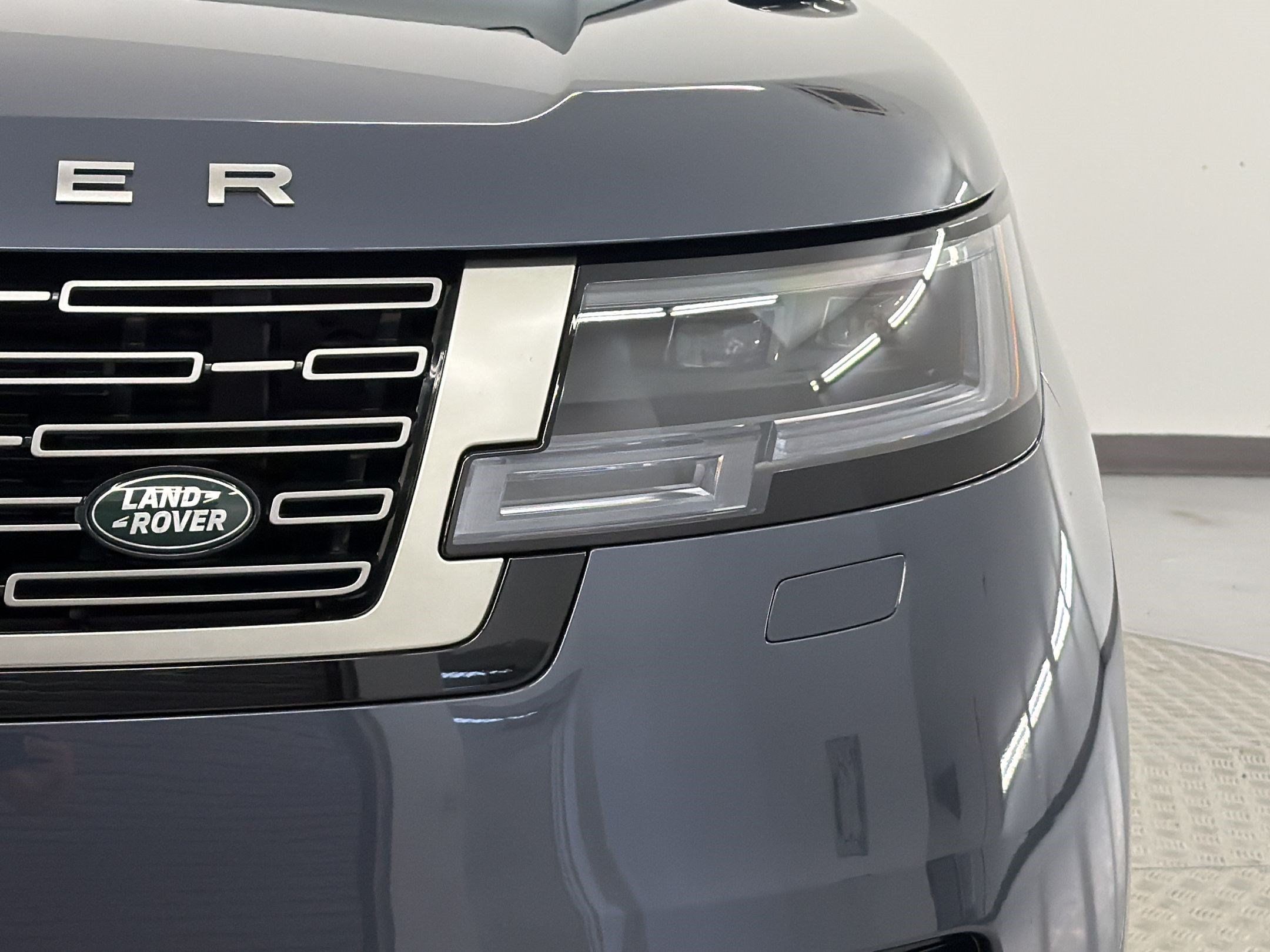 New 2026 Land Rover Range Rover SE AWD/4WD image 11