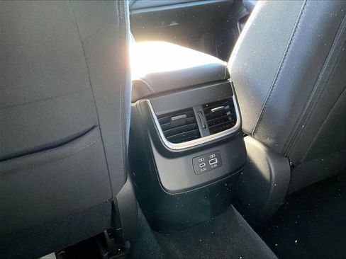 Used 2024 Subaru Outback Premium image 24