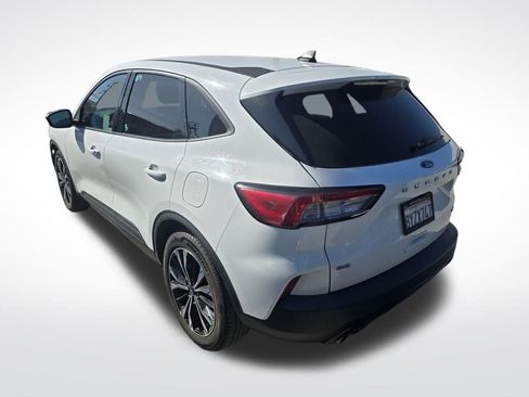 Used 2021 Ford Escape SE w/ SE Sport Appearance Package image 5