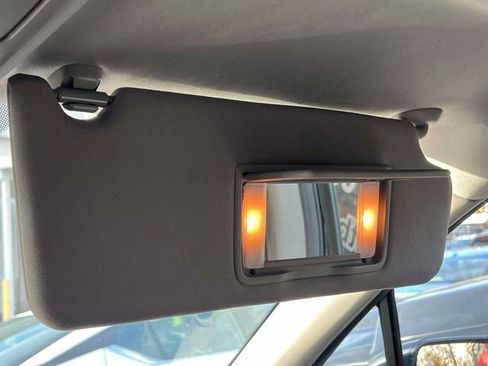 Used 2022 Honda Pilot Touring image 29