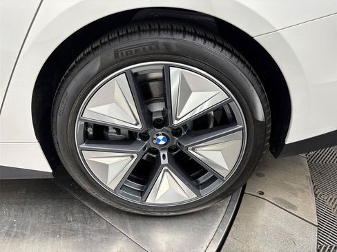 Used 2025 BMW i4 xDrive40i w/ Premium Package AWD/4WD image 27