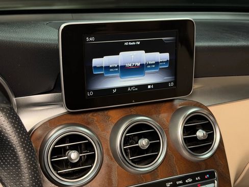 Used 2019 Mercedes-Benz GLC 300 GLC 300 Sport Utility 4D image 46