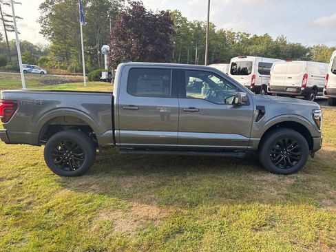 New 2025 Ford F150 Lariat w/ Equipment Group 501A Mid image 9