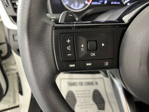 Used 2023 Nissan Rogue SV AWD/4WD image 23