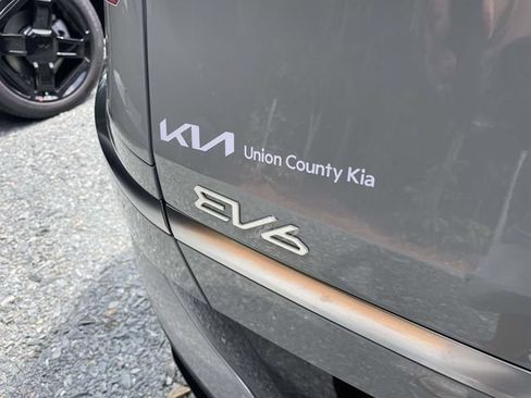 New 2026 Kia EV6 Wind RWD image 8