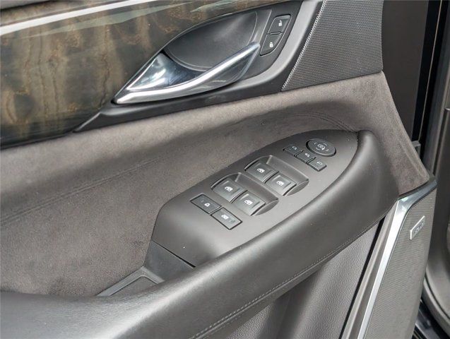 Used 2020 Cadillac Escalade Platinum AWD/4WD image 36