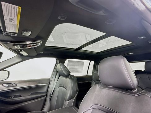 New 2026 Jeep Grand Cherokee L Limited AWD/4WD image 22