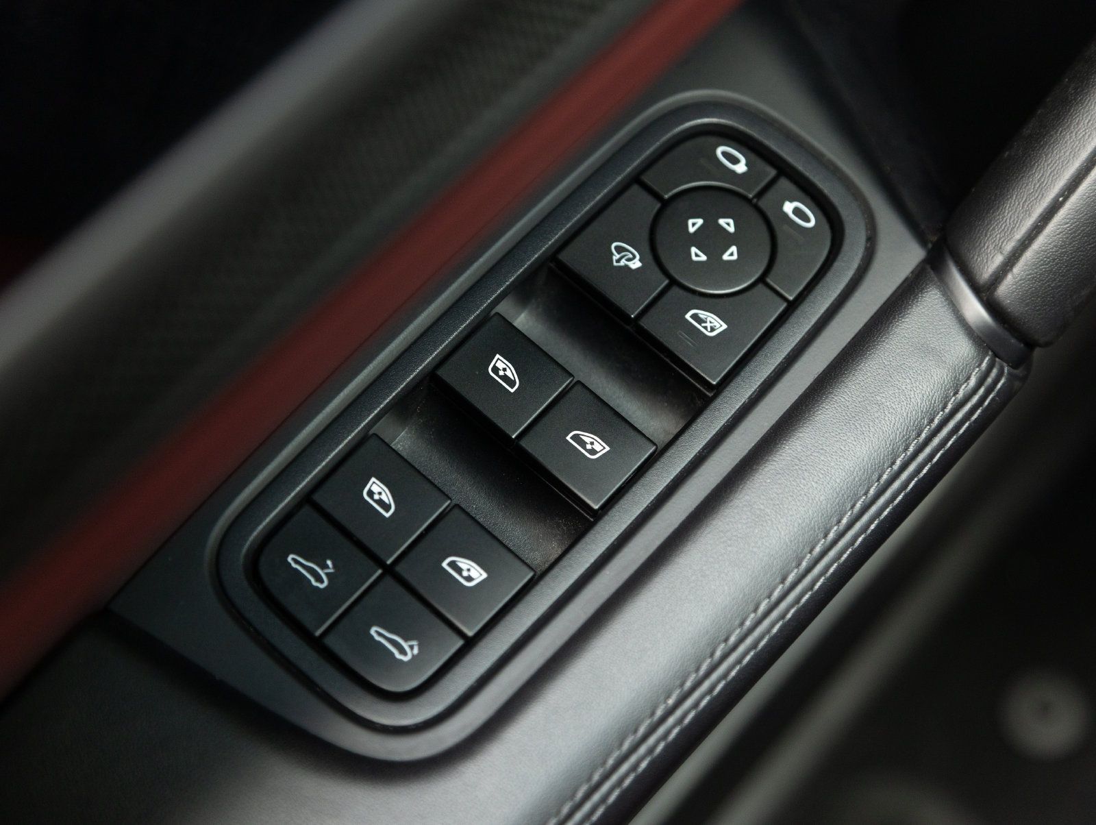 Certified 2024 Porsche Cayenne Turbo GT AWD/4WD image 23