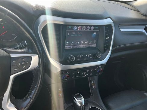 Used 2018 GMC Acadia SLT image 6