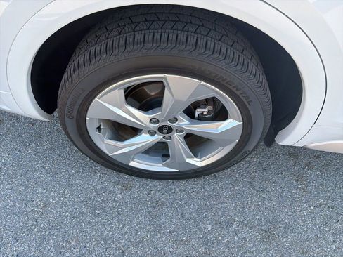 Used 2023 Audi Q5 2.0T Premium Plus image 11