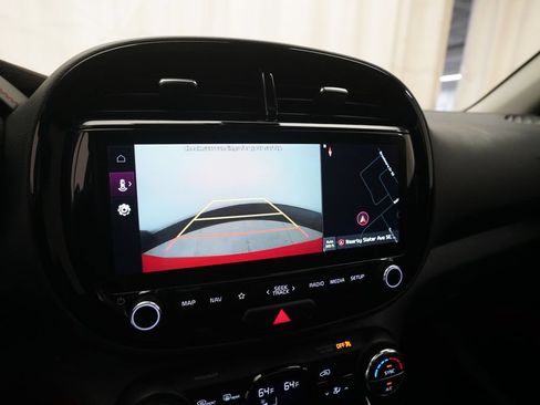 Used 2023 Kia Soul GT-Line FWD image 19