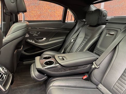 Used 2020 Mercedes-Benz S 560 4MATIC Sedan image 11