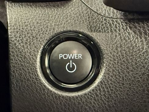 Used 2025 Toyota Camry XSE image 23