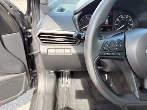 Certified 2025 Nissan Altima 2.5 S image 12