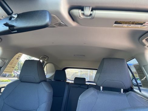 Used 2023 Toyota RAV4 LE AWD/4WD image 34