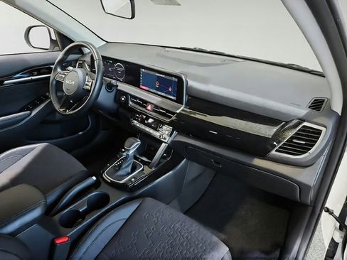 Certified 2024 Kia Seltos S FWD image 22