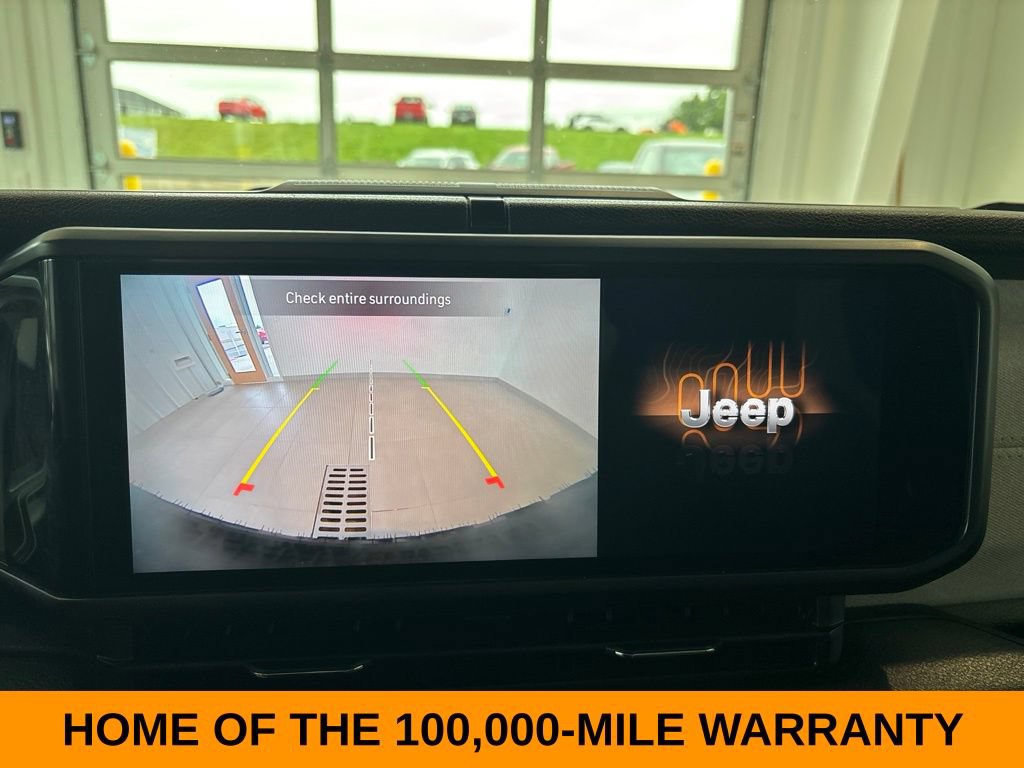 Used 2025 Jeep Wrangler Unlimited Sport AWD/4WD image 18