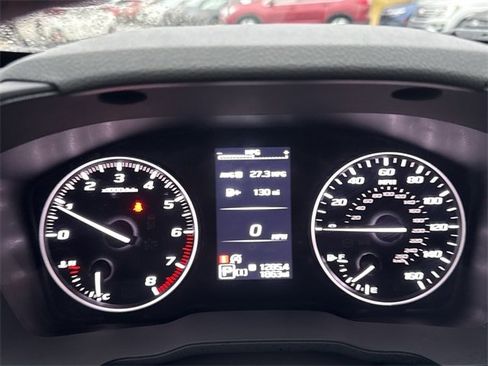 Used 2025 Subaru Crosstrek 2.5i Limited w/ Popular Package #3A image 28
