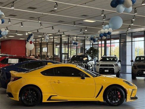 New 2026 Toyota GR86 YUZU Limited image 3