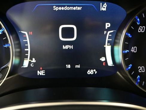 New 2026 Chrysler Pacifica Limited FWD image 34